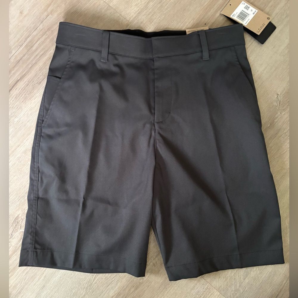 Nike Men's Charcoal Flat Front golf  Shorts